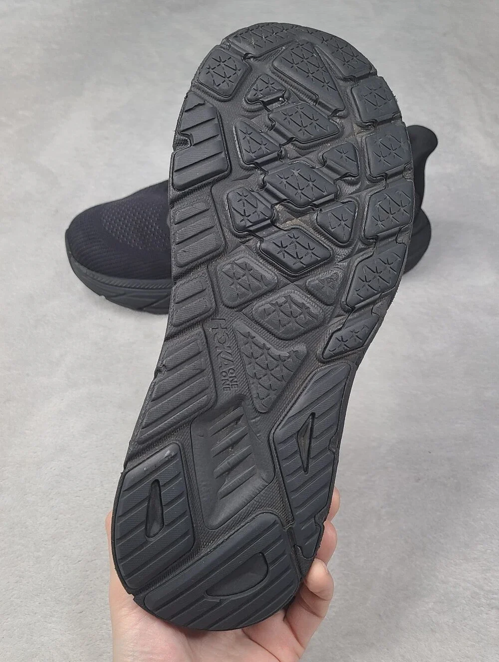 Hoka Arahi 7 Triple Black Stability Running Shoes Mens Size 11 2E (Wide)